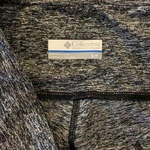 Columbia athletic leggings, used once. Size S